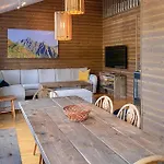 2 Bedroom Cozy In 아파트 스트란다