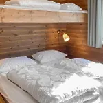 2 Bedroom Cozy In Apartment *