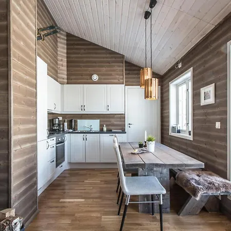 2 Bedroom Cozy In *