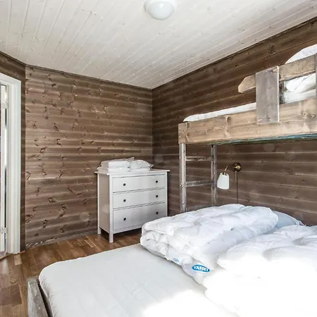 2 Bedroom Cozy In Apartment *