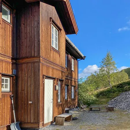 2 Bedroom Cozy In