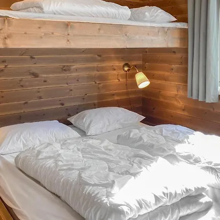 2 Bedroom Cozy In Apartment *